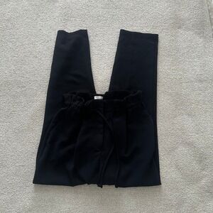 Aritzia Wilfred Plentiful Pant size small in black